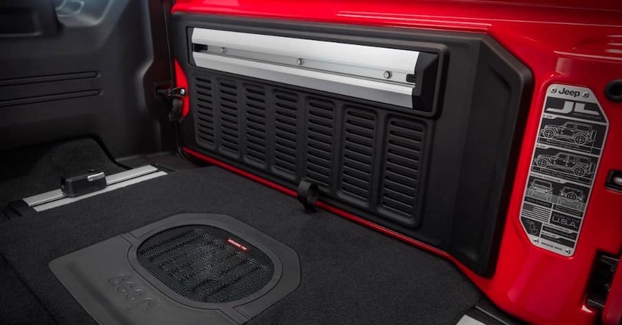 Can You Fit Golf Clubs in a Jeep Wrangler