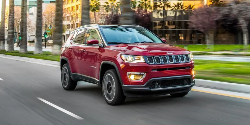 How Many Miles Does a Jeep Compass Get Per Tank
