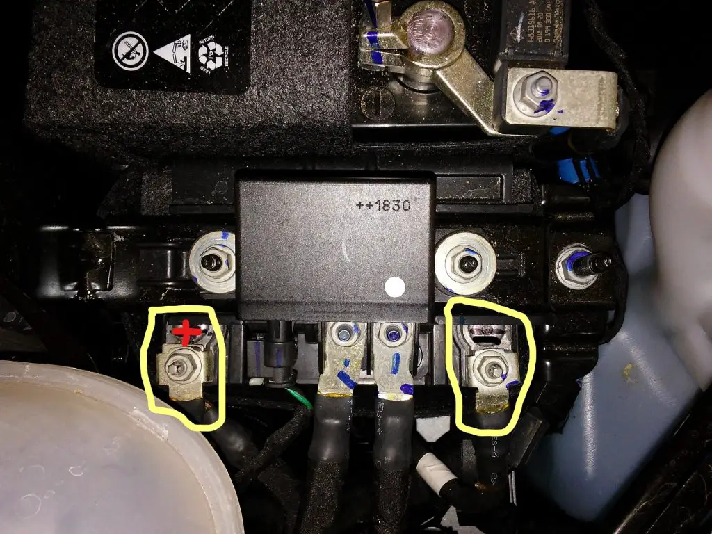 How to Charge Auxiliary Battery Jeep Compass