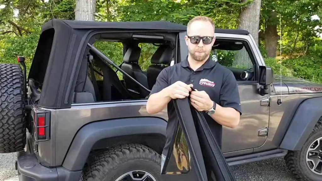 How to Install Soft Top on 2010 Jeep Wrangler